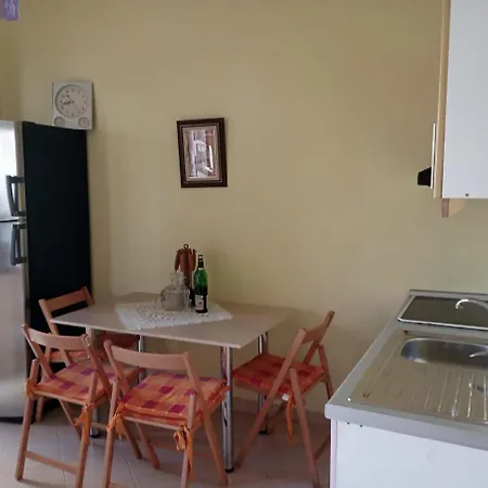 Appartement Family With Balcony Golem (Tirana)